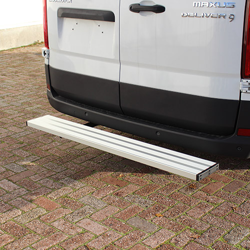 Marchepied arrière utilitaire Maxus Deliver 9 2019+