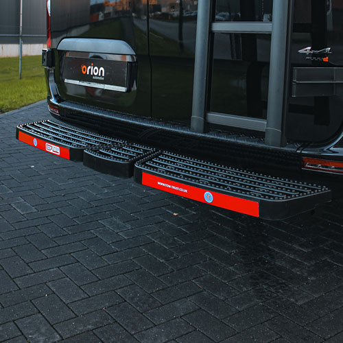 [200TOW] Marchepied arrière utilitaire Renault Master E-Tech 2024+ (TOW)