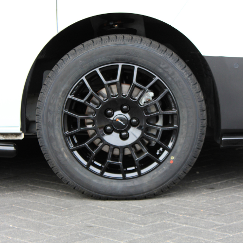 [113WS1] Jeu de jantes RUUUD Ghent 17 inch gloss black Renault Trafic 2022+